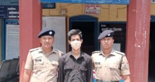 अल्मोड़ा-(बड़ी खबर):: नशे की लत, पैसों का लालच… स्मैक तस्करी में 22 साल का युवक गिरफ्तार