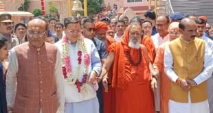 डोल आश्रम के स्थापना महोत्सव कार्यक्रम में पहुंचे CM धामी, कहा- देश की ओर आंख उठाने वालो को मिलेगा मुंहतोड़ जवाब