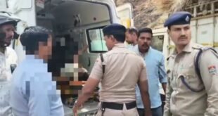 अल्मोड़ा पर्यटकों को लेकर आए चालक का संदिग्ध परिस्थितियों में शव मिला