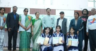 पेटिंग प्रतियोगिता में प्रतिभा और कहानी लेखन में जागृति ने मारी बाजी
