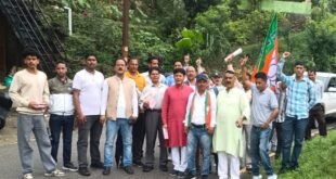 पंचायत चुनाव को लेकर BJP ने झोंकी ताकत, गोलना करड़िया सीट से जिपं प्रत्याशी प्रेम लटवाल के पक्ष में भाजपाइयों ने मांगे वोट