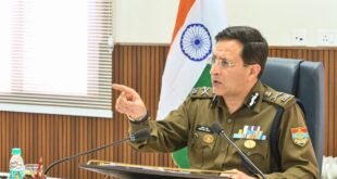 बड़ी खबर:: बिगड़ती कानून व्यवस्था पर DGP की उच्च स्तरीय बैठक, 2 चौकी प्रभारी समेत तीन पुलिसकर्मी सस्पेंड