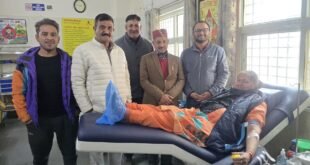 इंसानियत की मिसाल: 59 वर्षीय संगीता नज्जौन ने रक्तदान कर बचाई मरीज की जान, ब्लड बैंक ने किया सम्मानित