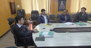 Uttarakhand Board Exam 2026: बोर्ड एग्जाम की तैयारियां शुरू, DM ने कहा- नकल या अवैध गतिविधि पाई गई तो संबंधित के विरुद्ध होगी कड़ी कार्रवाई