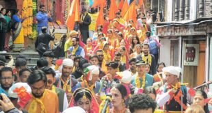 हिंदू नववर्ष पर बाजार में निकाली गई भव्य सांस्कृतिक शोभायात्रा, लोगों ने बढ़चढ़ कर लिया हिस्सा