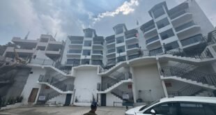 बड़ी खबर: मुक्तेश्वर में नियम ताक पर रखकर बहुमंजिला इमारत और रिसॉर्ट्स बनाने वालों पर होगी कार्रवाई, कमिश्नर ने दिए जांच के आदेश