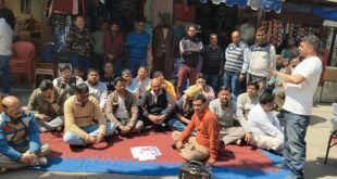 कॉमर्शियल सिलेंडरों की कमी को लेकर व्यापारियों का धरना, यह बड़ी चेतावनी दी