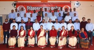 विवेकानंद इंटर कॉलेज के प्रधानाचार्य मोहन सिंह रावल को दी गई भावभीनी विदाई