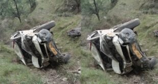 Road Accident: अल्मोड़ा में सड़क हादसा, खाई में गिरा वाहन, एक की मौत चालक घायल