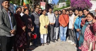 बंगाल-असम और पुडुचेरी में चुनावी जीत पर अल्मोड़ा में भाजपा ने मनाया जश्न
