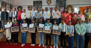 सम्मान की चमक के पीछे छलका सेवानिवृत्त शिक्षकों का दर्द, 35-40 साल की सेवा के बाद भी बिना प्रमोशन रिटायरमेंट