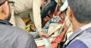 Road accident: अल्मोड़ा में यहां अनियंत्रित होकर खाई में गिरी कार, चालक घायल