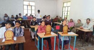 विज्ञान एवं प्रौद्योगिकी प्रीमियर लीग में विद्यार्थियों ने दिखाई वैज्ञानिक प्रतिभा, कामाक्षी ने पाया पहला स्थान
