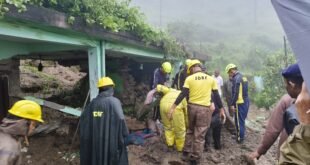 Big breaking: भारी बारिश के बीच अल्मोड़ा में बड़ा हादसा, मकान में घुसा मलबा, 3 लोग दबे, एक की मौत की सूचना