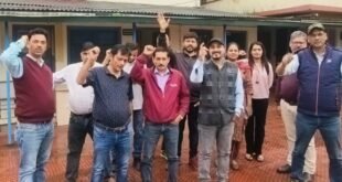 Almora: इंजीनियर से मारपीट के विरोध में डिप्लोमा इंजीनियर संघ ने जताया रोष, आंदोलन की चेतावनी