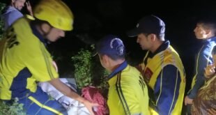 Road accident: अल्मोड़ा में कार खाई में गिरी, एक की मौत, चालक समेत 2 लोग घायल